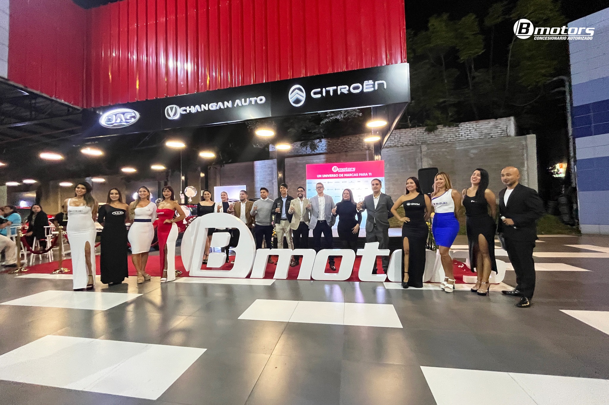 INAUGURAMOS NUEVAS TIENDAS DE AUTOS EN MOTOR PLAZA
